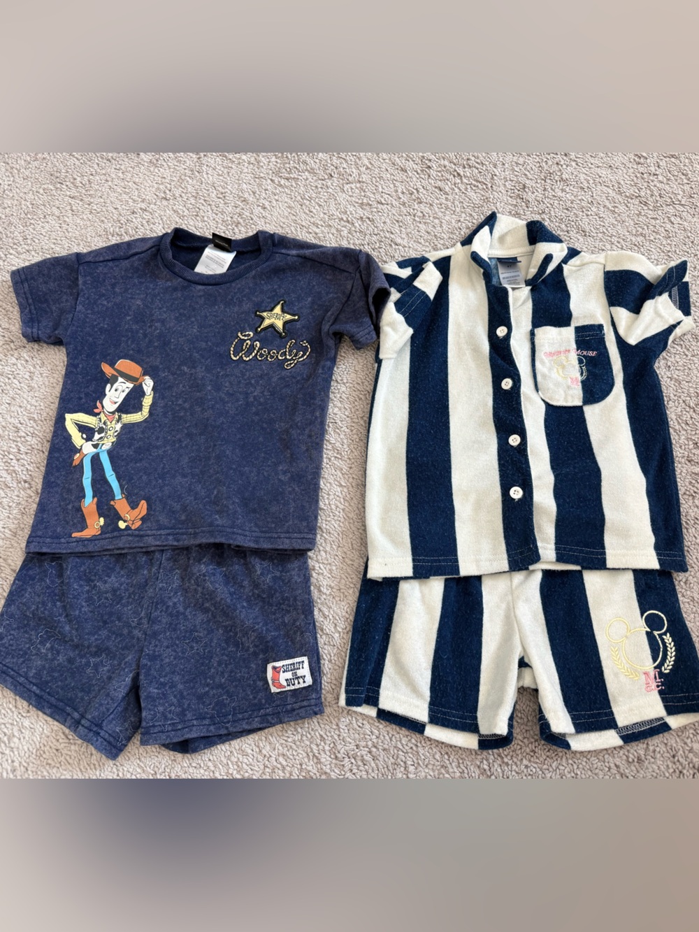 Set of 2 Disney shirts and shorts sets